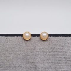 TOPO 1/2 PERLA GRANDE ORO LAMINADO 18K - comprar online