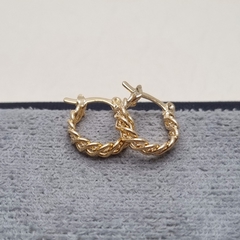 CANDONGA HILO CENTRO ENLAZADO X2 ORO LAMINADO 18K