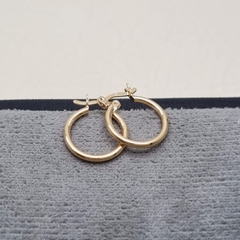 CANDONGA LISA REDONDA 15MM ORO LAMINADO 18K