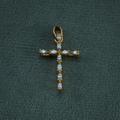 DIJE CRUZ CIRCON OVALOS ORO LAMINADO 18K