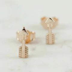TOPO FLECHA ORO LAMINADO 18K