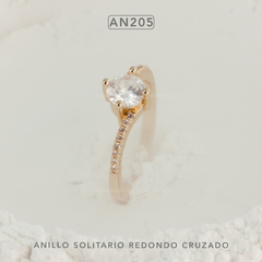 ANILLO SOLITARIO REDONDO CRUZADO ORO LAMINADO 18K