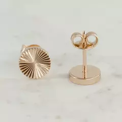 TOPO SOL CIRCULO GRANDE ORO LAMINADO 18K