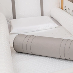 Kit para berço com bordado e tricô