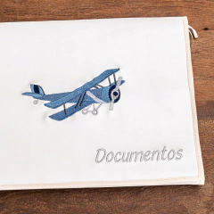 Pasta porta documentos para bebê com bordado