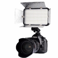 Godox Led 308 II C/ 1 Gelatina Y Viseras. Potencia y Temperatura regulable