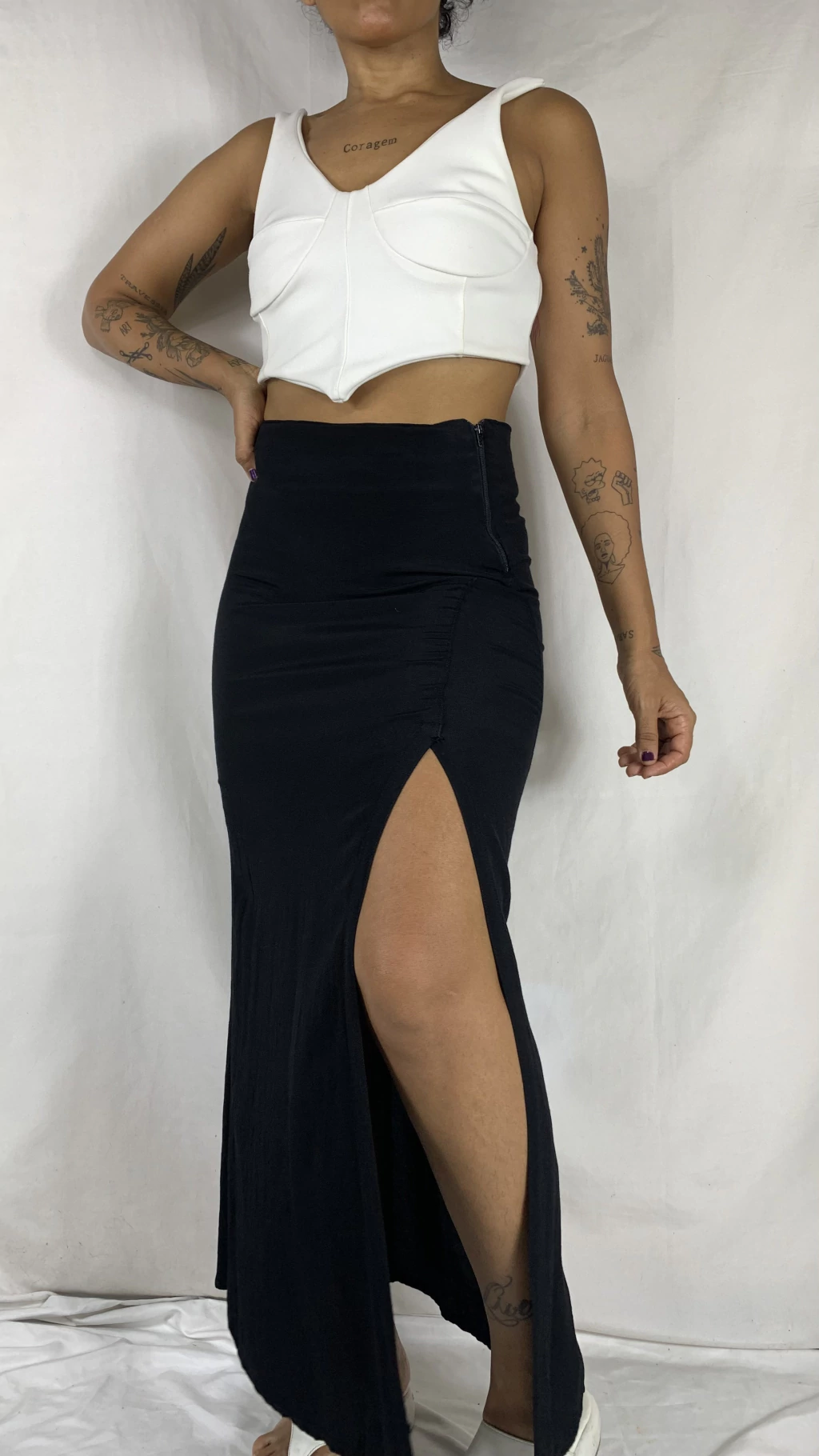 Saia preta c/ Fenda