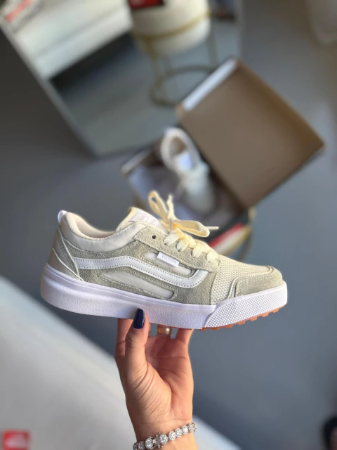 TÊNIS VANS ULTRARANGER