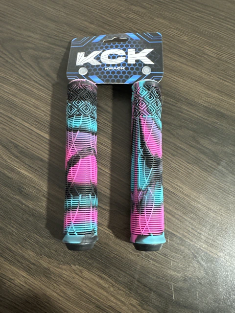 PUÑOS KRACK STUNT