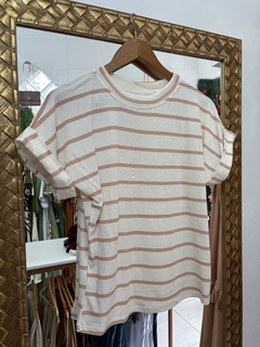 Camiseta manga japonesa listras finas na internet