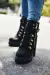 Botas