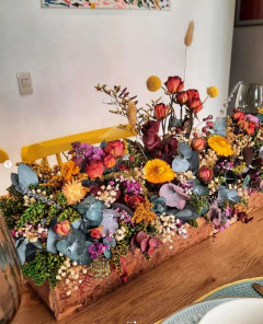 Centro de Mesa Flores Naturales Preservadas (62cmx30cmx14cm) en internet