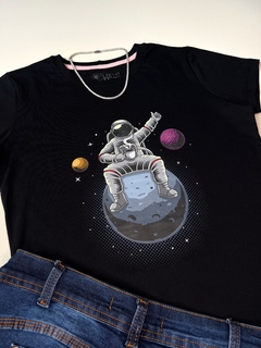 T-SHIRT BABY LOOK ASTRONAUTA - comprar online