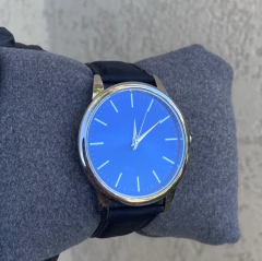 Reloj Analógico Malla de Cuero