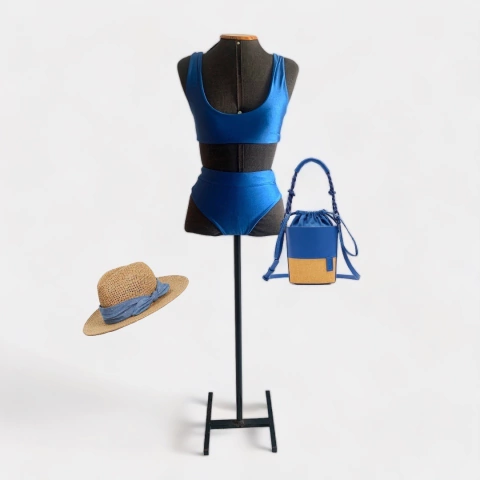 Biquíni azul hot pants Praia Praia