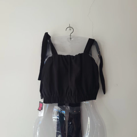 Cropped Soulk preto faixa alças laços NOVO