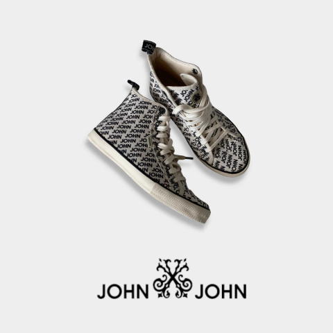 Tênis cano curto John John