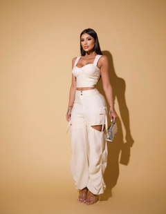 Conjunto Catherine Creme na internet