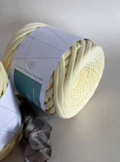 Fio de malha Premium 25mm - Amarelo claro 400g