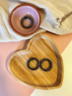 Argola Articulada Redonda Onix 30mm - comprar online