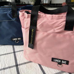 Imagen de LUNCHERA TÉRMICA CHICA LUNCH BAG