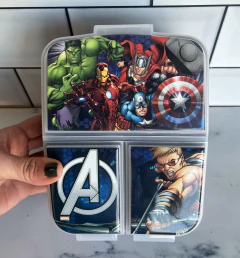 LUNCHERA PERSONAJES CON DIVISIONES