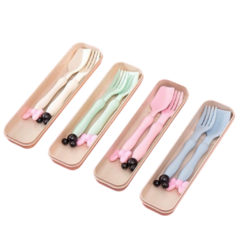 CUBIERTOS MINNIE CON ESTUCHE - comprar online