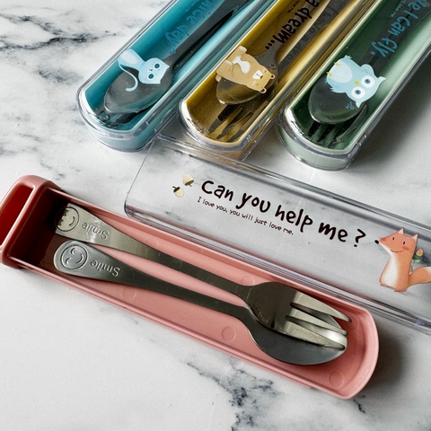 SET DE CUBIERTOS DE ACERO INOXIDABLE CON ESTUCHE