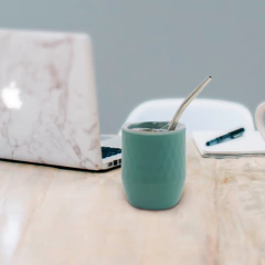 Imagen de MATE con tapa antivuelco incluye bombilla