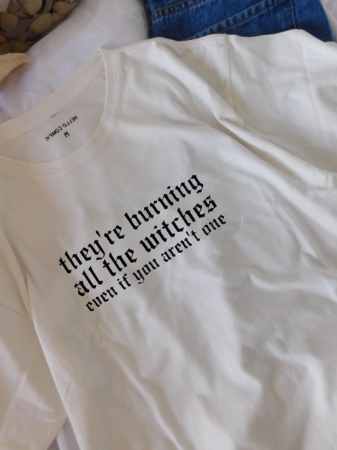 Remera WITCHES X TAYLOR SWIFT