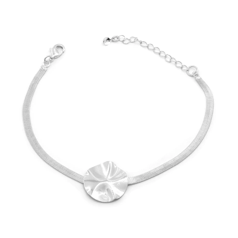 Pulseira Malha Singapura Com Medalha Central Banhada A Ródio Com Brilho Suave E Design Atual