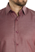 Camisa vinho slim fit passa fácil na internet