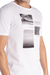 CAMISETA MANGA CURTA ESTAMPADA BRANCA na internet