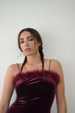 Vestido red wine feathers en internet