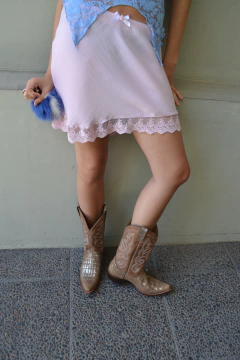 Falda rose en internet