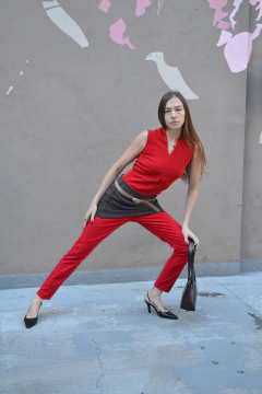 Top red hole - comprar online