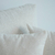 Sofá Unne 2 Lugares com Molas Ensacadas Bouclé Off White 170 cm - loja online