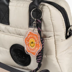 CARTERITA EN PUFFER C/CORREA EN CINTA (M2641)