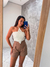 Short Marrom claro Alfaiataria com botão encapado feminino com elastico na cintura na internet