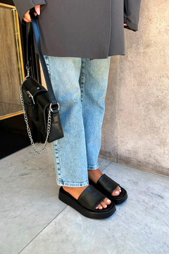 Sandalia Alaia negro - comprar online