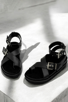 Sandalia Salvi negro