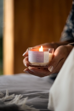 Vela aromática lavanda e chá branco