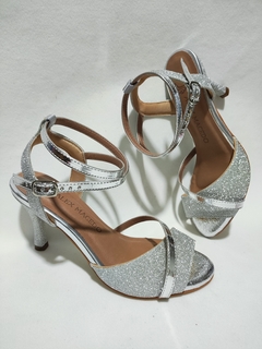 REF: 2016 Sandalia Gliter Prata/Laminado Prata