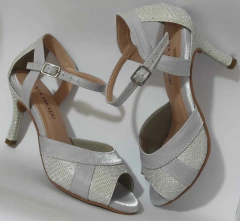 Sandália Ref. 055 na internet