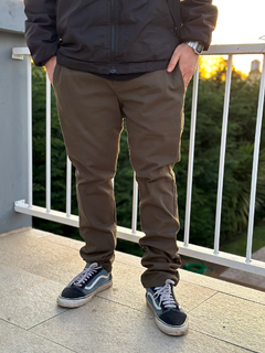 CHINO SLIM VERDE