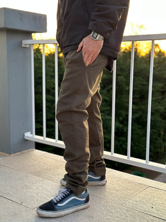 CHINO SLIM VERDE - comprar online