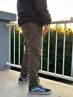CHINO SLIM VERDE en internet