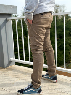 CHINO REGULAR TOSTADO - tienda online