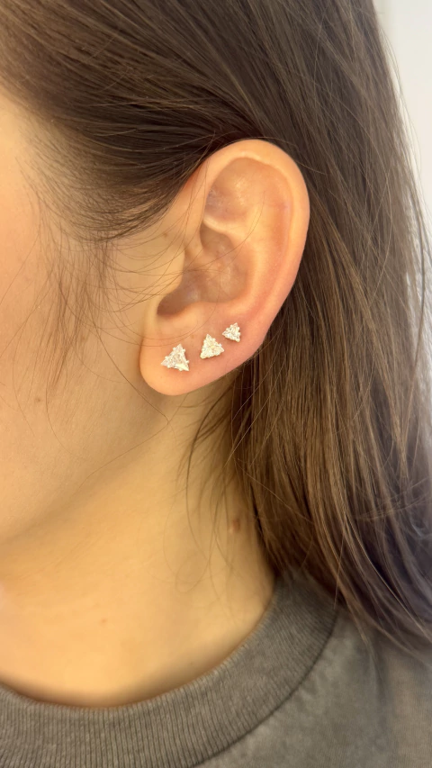 Trio de Triangulos Ponto de Luz Prata