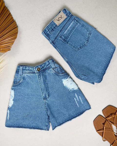 Short Jeans Feminino Básico Puído Com Bolso - comprar online